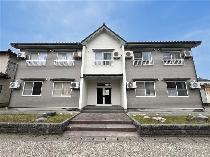 サンライズ城東の外観（柏崎市城東2丁目）
