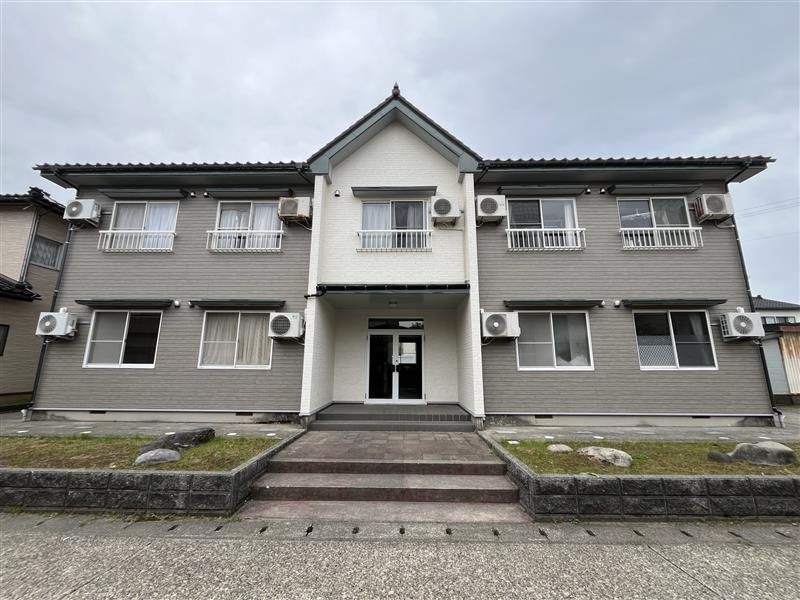 サンライズ城東の外観（柏崎市城東2丁目）